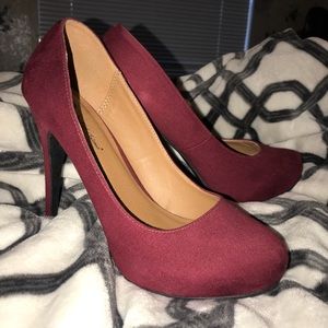 Beautiful Berry Color Pumps